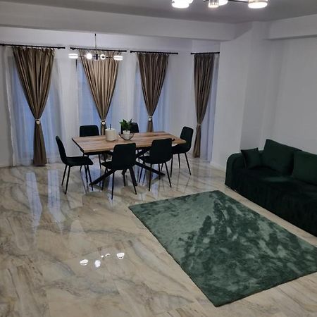 Apartament Mihai Cassas Residence Craiova Exterior foto